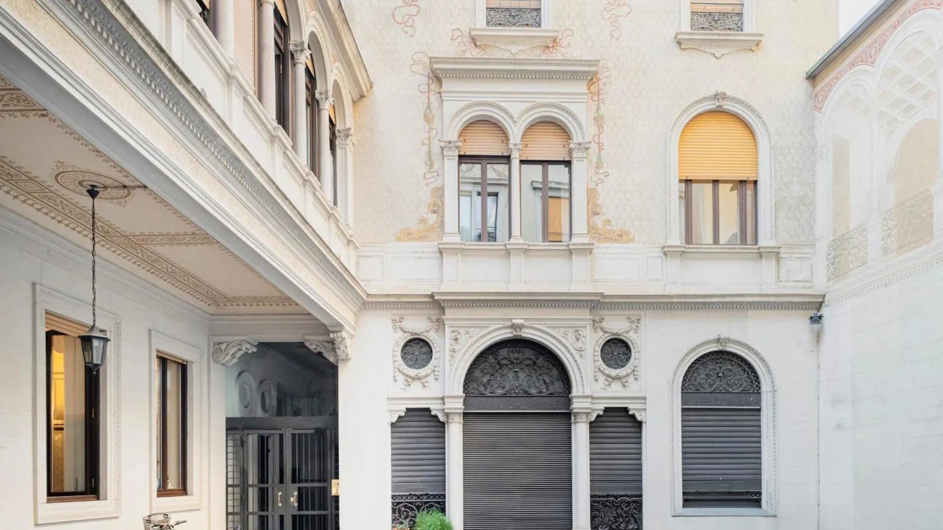 Easylife - Accogliente Monolocale In Via Torino, Posizione Perfetta Per Scoprire La Citta Apartamento Milão